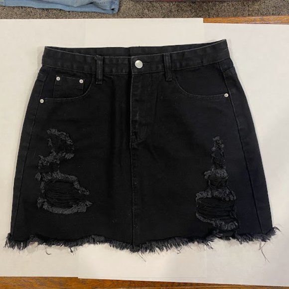 Black Jean Skirt-New Never Worn - Picture 3 of 7